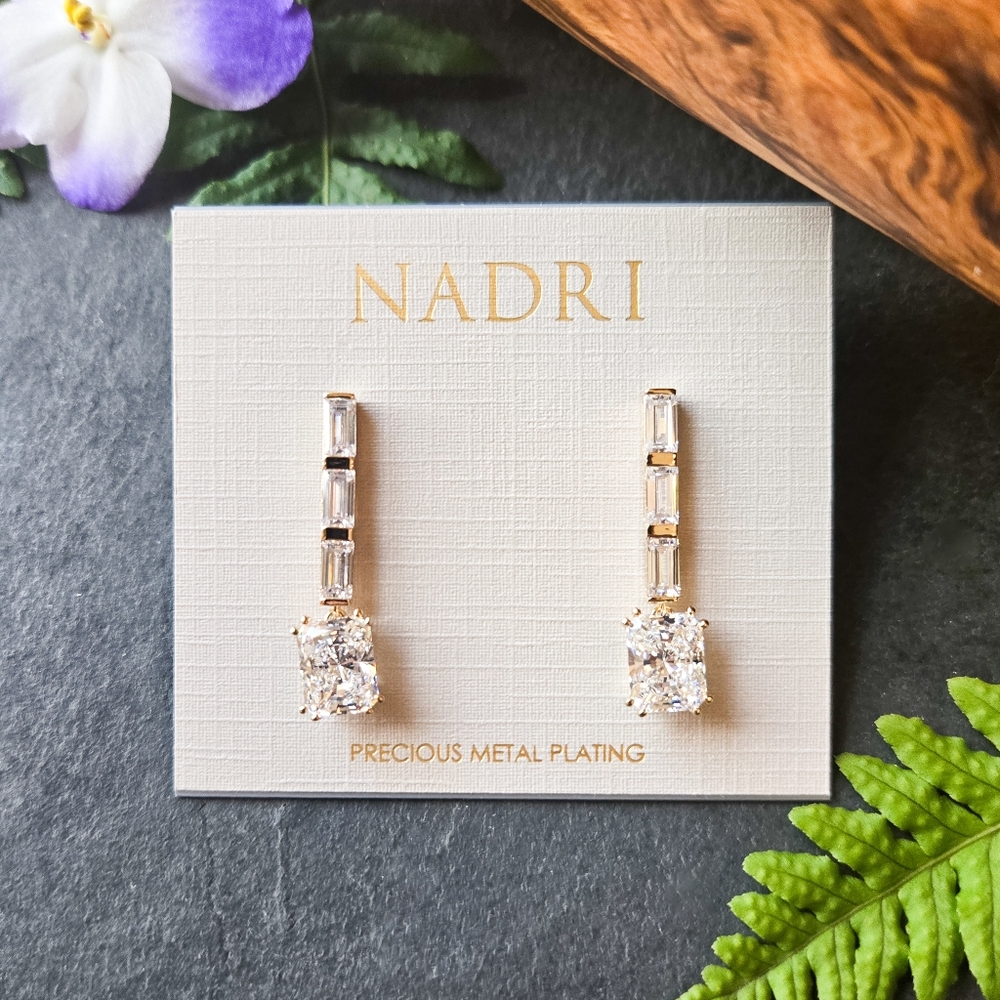 NWT Nadri Chateau Crystal Linear Drop Earrings